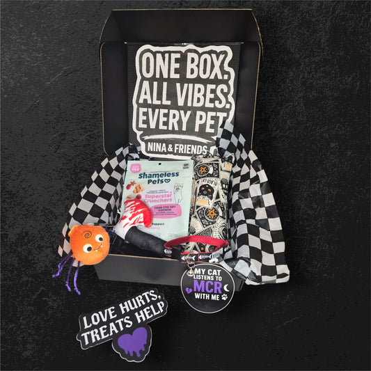 🖤 Nina & Friends – Emo Cat Box 🖤